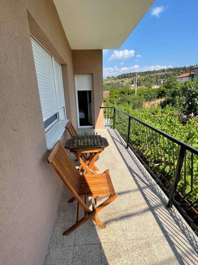 Entire 1-Bedroom Apartment With Free Parking Podgorica Esterno foto